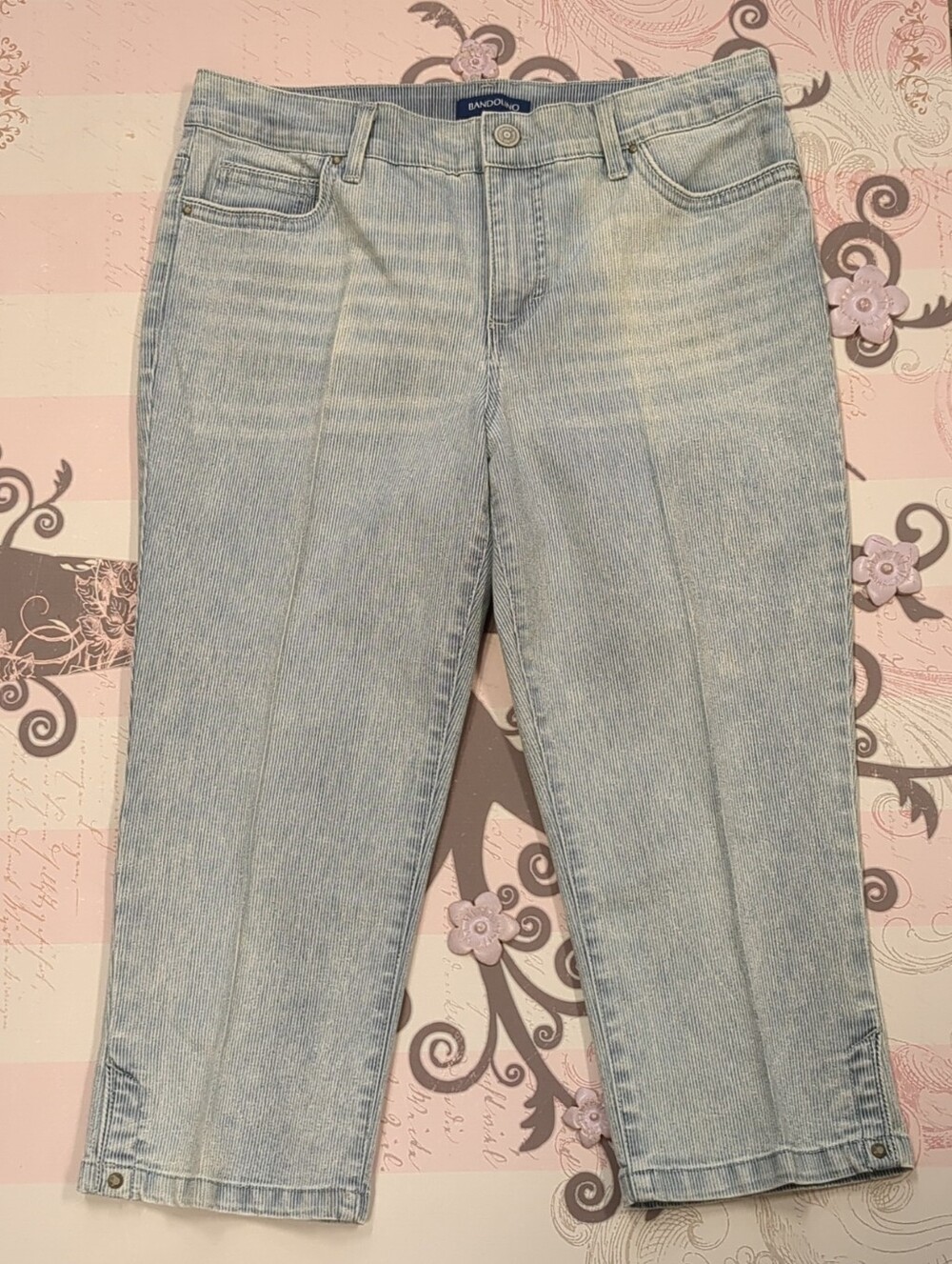 Bandolino Light Blue Cropped Jeans